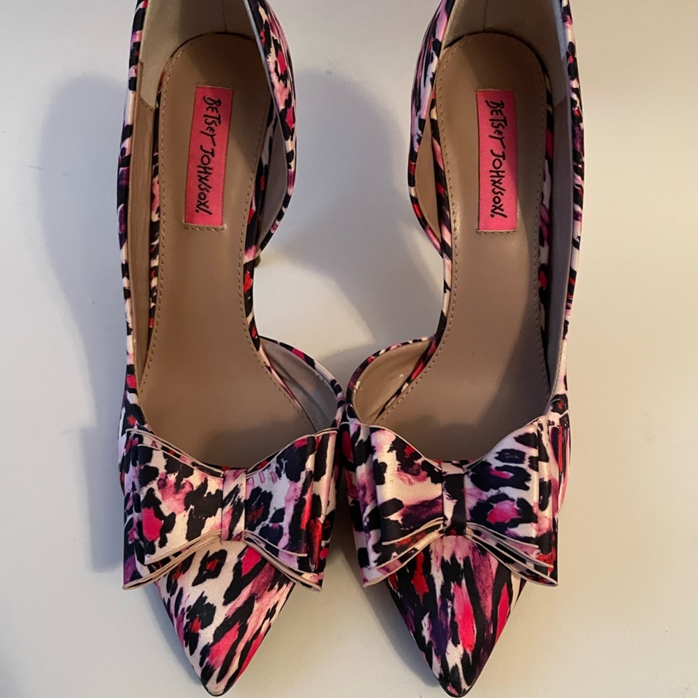 Betsey Johnson Pink and Black Leopard Heels